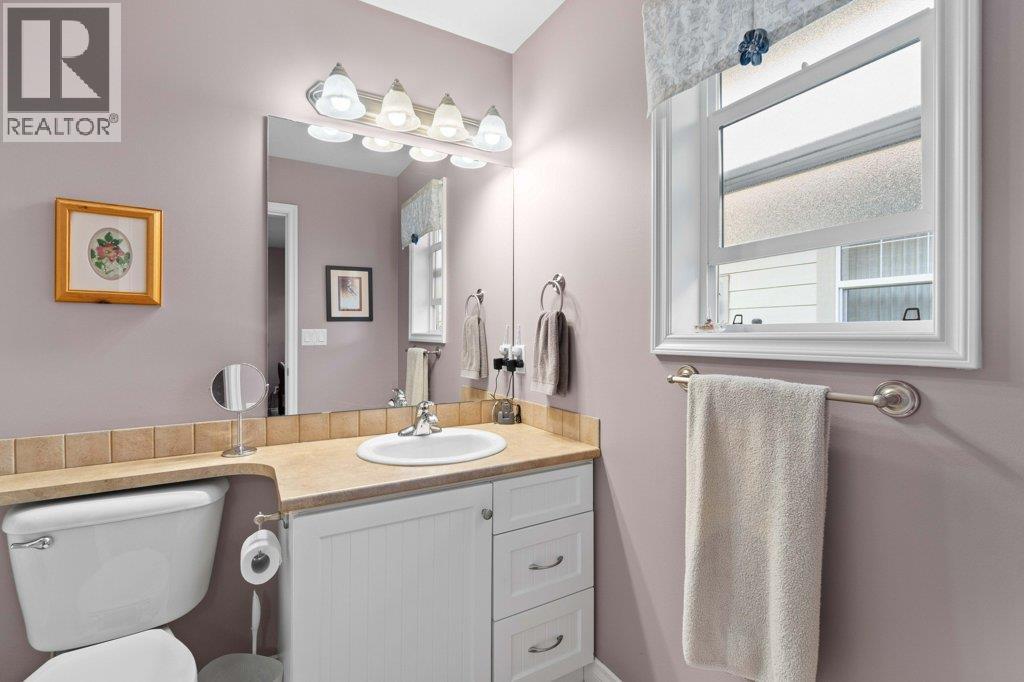 1231 10 Street Sw Unit# 3, Salmon Arm, British Columbia  V1E 0A5 - Photo 34 - 10363745