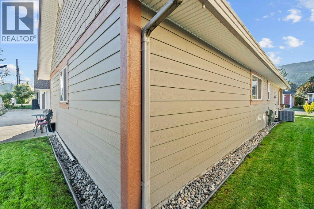 1231 10 Street Sw Unit# 3, Salmon Arm, British Columbia  V1E 0A5 - Photo 53 - 10363745