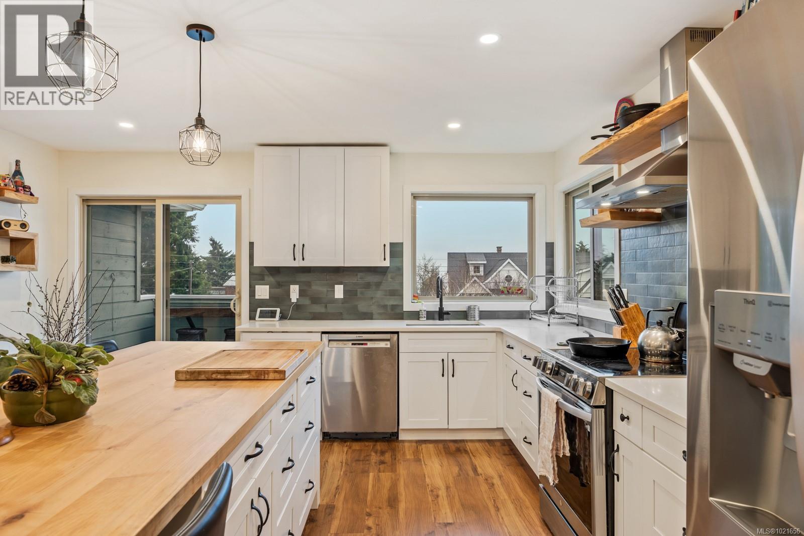 4589 Kilmarnock Dr, Courtenay, British Columbia  V9N 9S6 - Photo 6 - 1021656