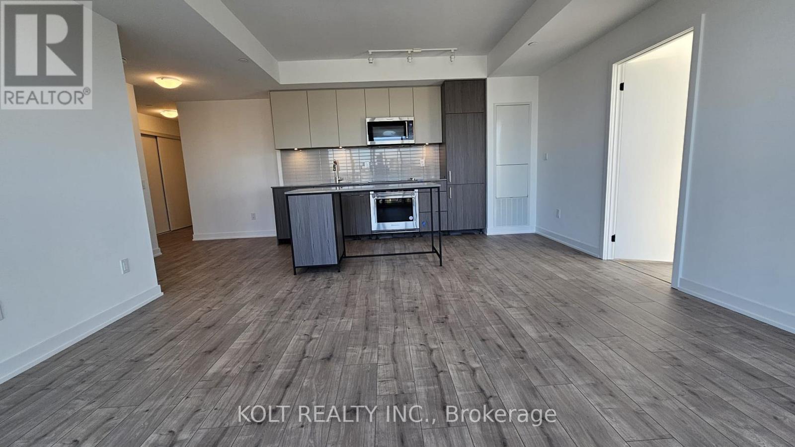 1004 - 220 Missinnihe Way, Mississauga, Ontario  L5H 0A9 - Photo 11 - W12645514