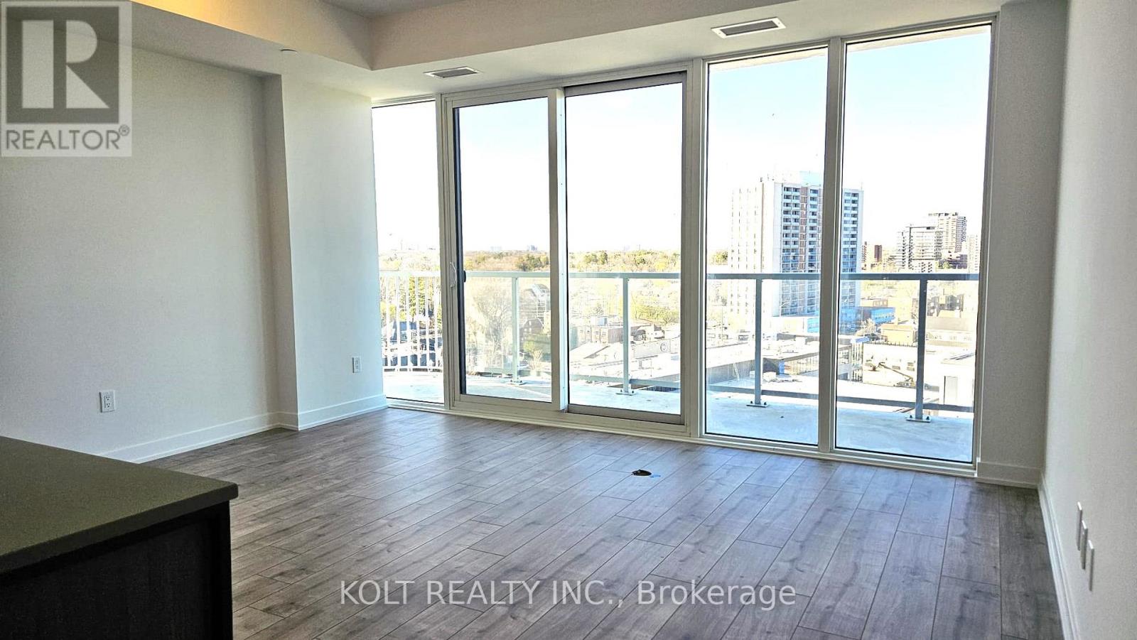 1004 - 220 Missinnihe Way, Mississauga, Ontario  L5H 0A9 - Photo 12 - W12645514