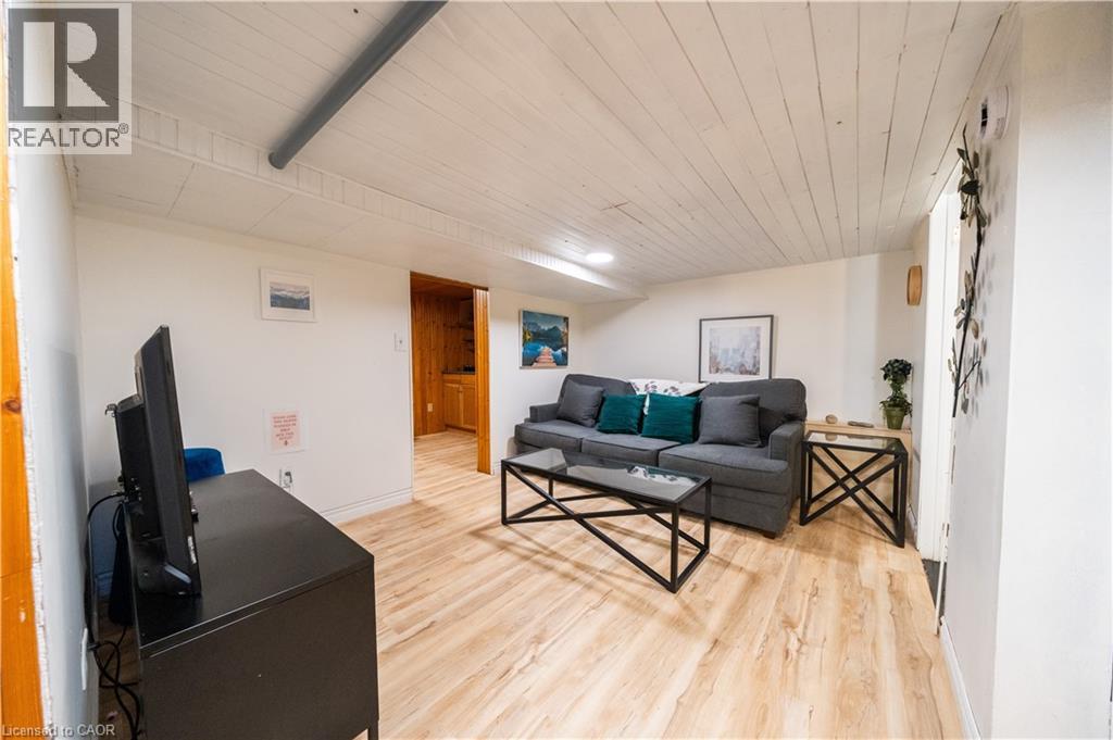 184 Weber Street E Unit# 1, Kitchener, Ontario  N2H 1E4 - Photo 2 - 40791149