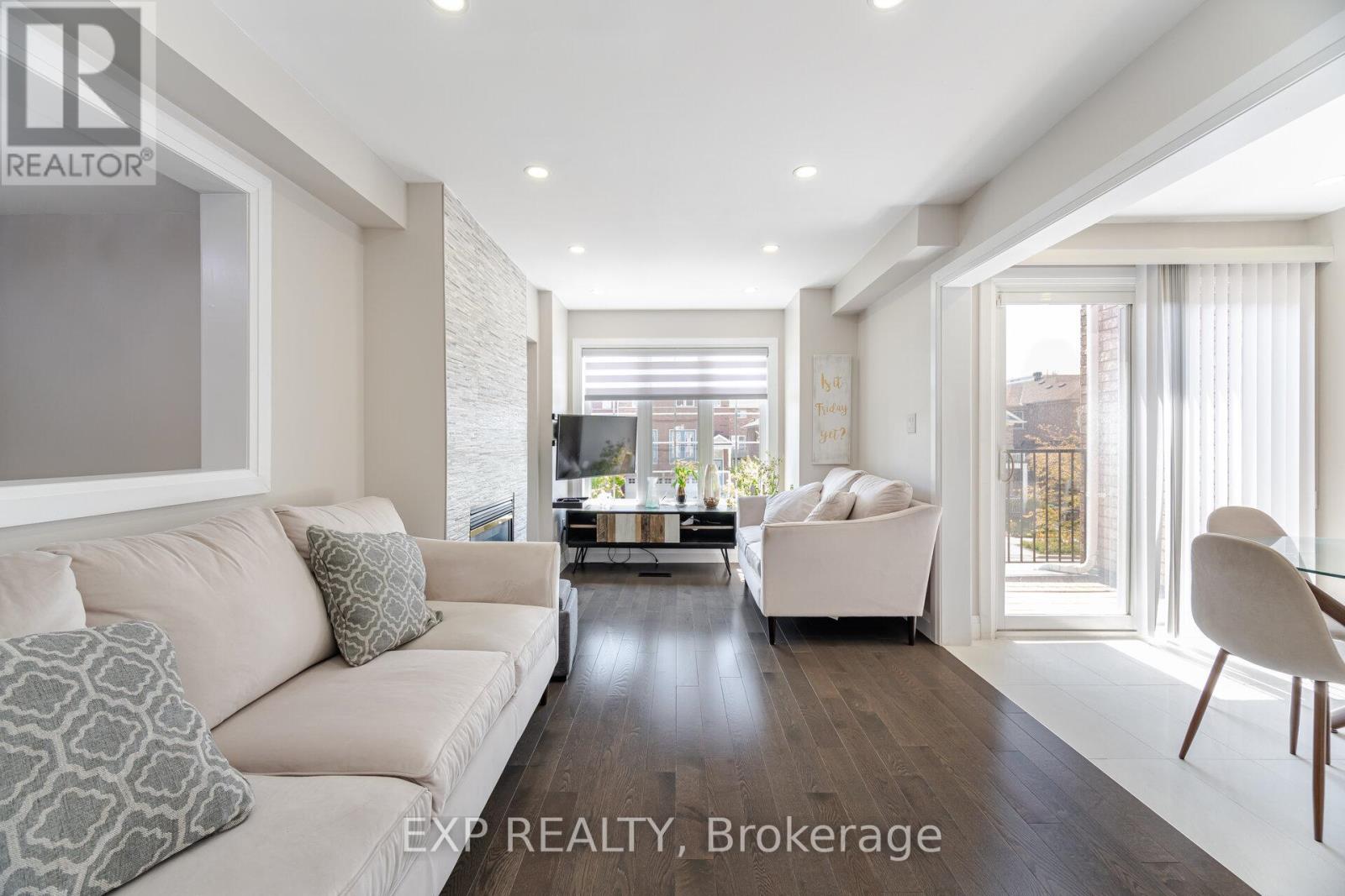 10 Seton Park Road, Toronto, Ontario  M3C 3Z6 - Photo 9 - C12502522