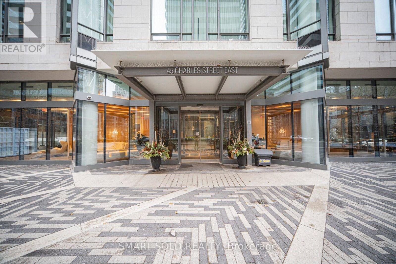 3101 - 45 Charles Street E, Toronto, Ontario  M4Y 0B8 - Photo 3 - C12645518