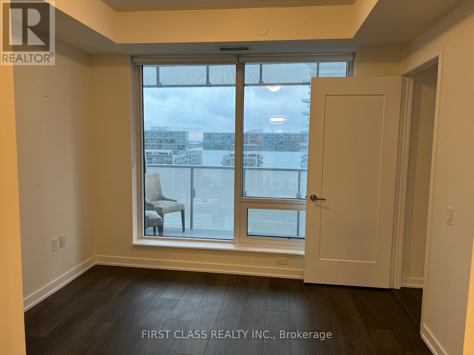 1302 - 28 Freeland Street, Toronto, Ontario  M5E 0E3 - Photo 10 - C12645524