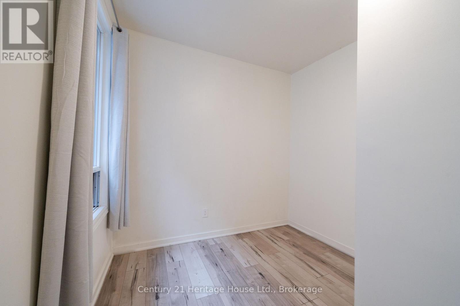 D - 210 Wilson Street, Hamilton, Ontario  L8R 1E5 - Photo 14 - X12461540