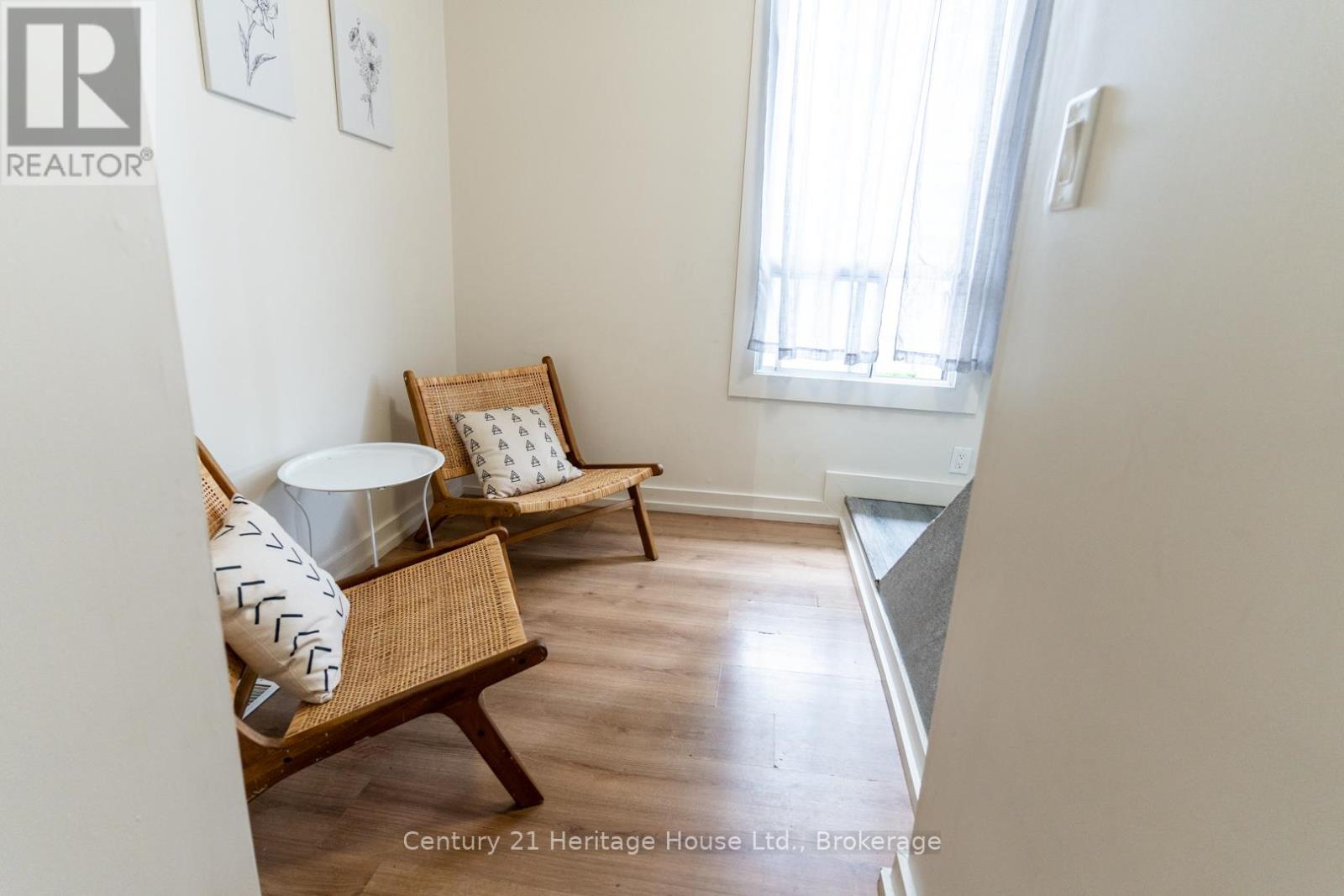 A - 210 Wilson Street, Hamilton (Landsdale), Ontario  L8R 1E5 - Photo 14 - X12472649