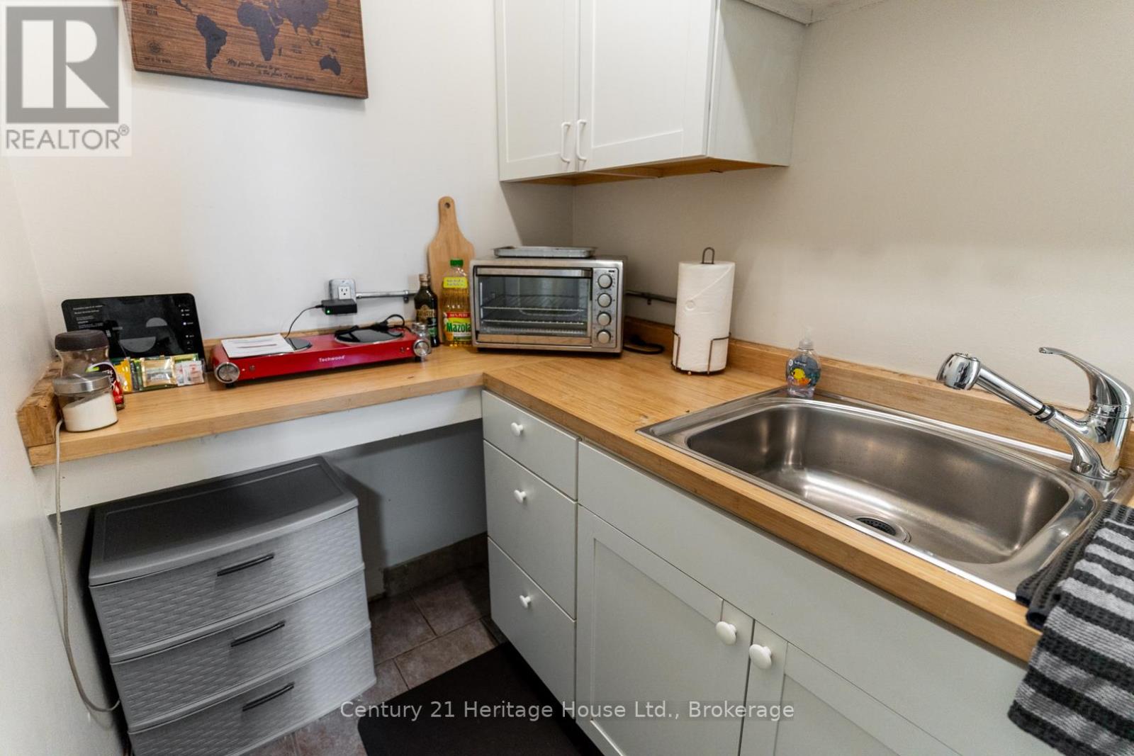 A - 210 Wilson Street, Hamilton (Landsdale), Ontario  L8R 1E5 - Photo 21 - X12472649