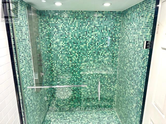 207 - 285 Enfield Place, Mississauga, Ontario  L5B 3Y6 - Photo 6 - W12645520