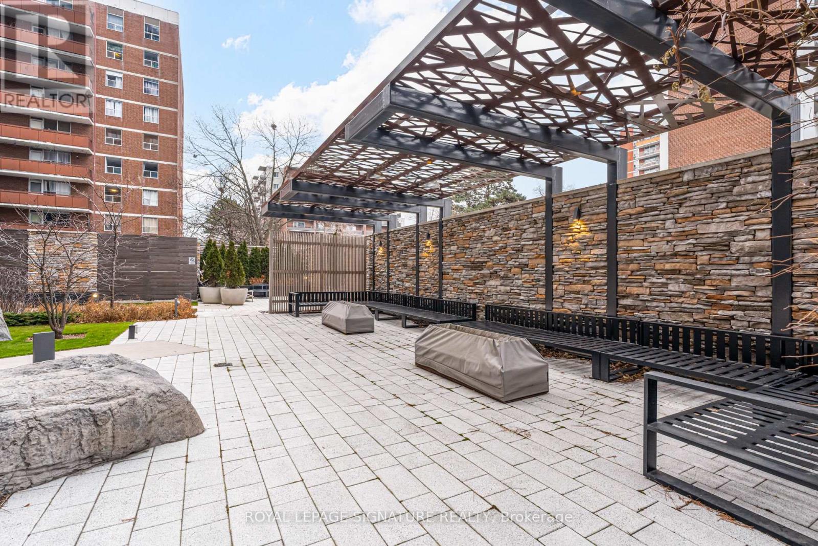 207 - 21 Park Street E, Mississauga, Ontario  L5G 0C2 - Photo 22 - W12645526