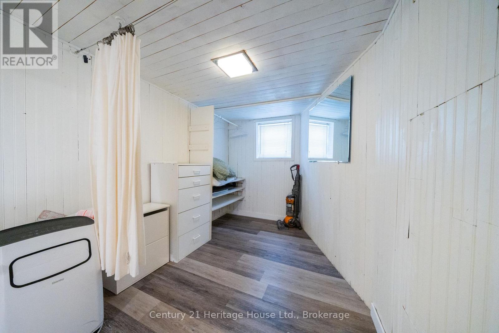 1 - 184 Weber Street E, Kitchener, Ontario  N2H 1E4 - Photo 14 - X12588958