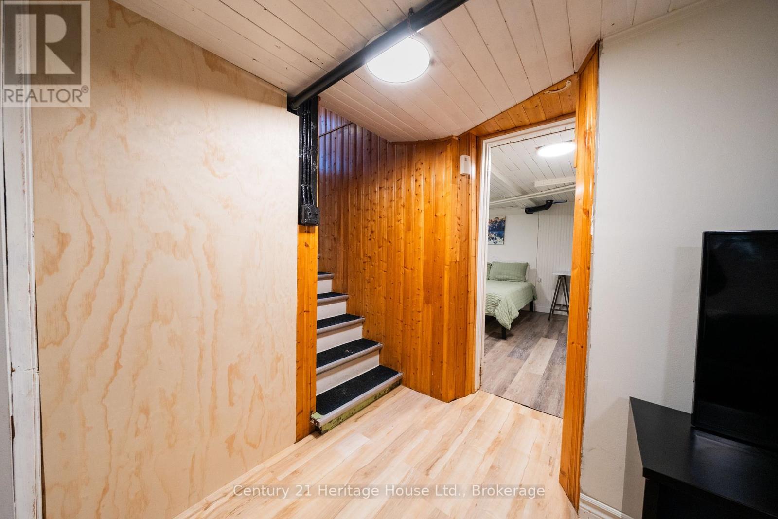 1 - 184 WEBER STREET E, Kitchener, Ontario