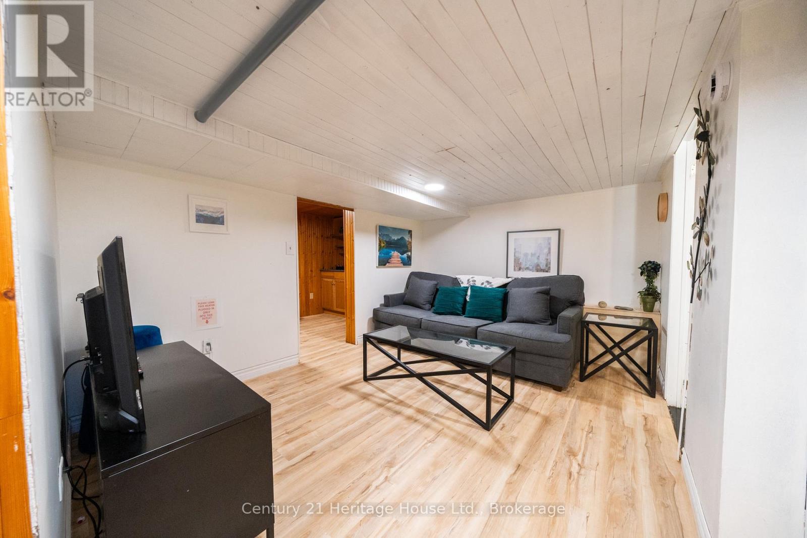 1 - 184 Weber Street E, Kitchener, Ontario  N2H 1E4 - Photo 2 - X12588958