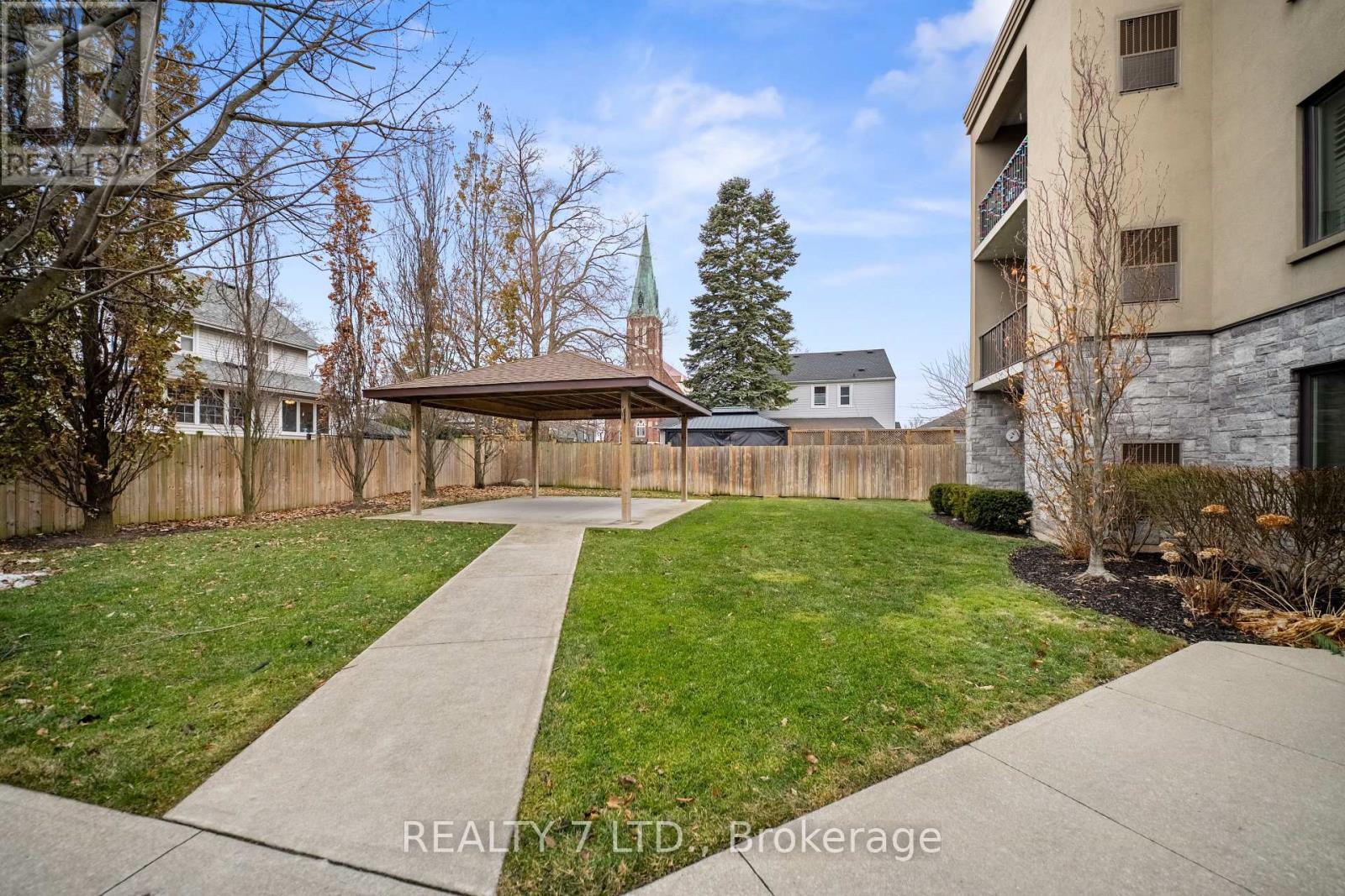 209 - 16 Sullivan Avenue, Thorold, Ontario  L2V 2Y2 - Photo 3 - X12644478