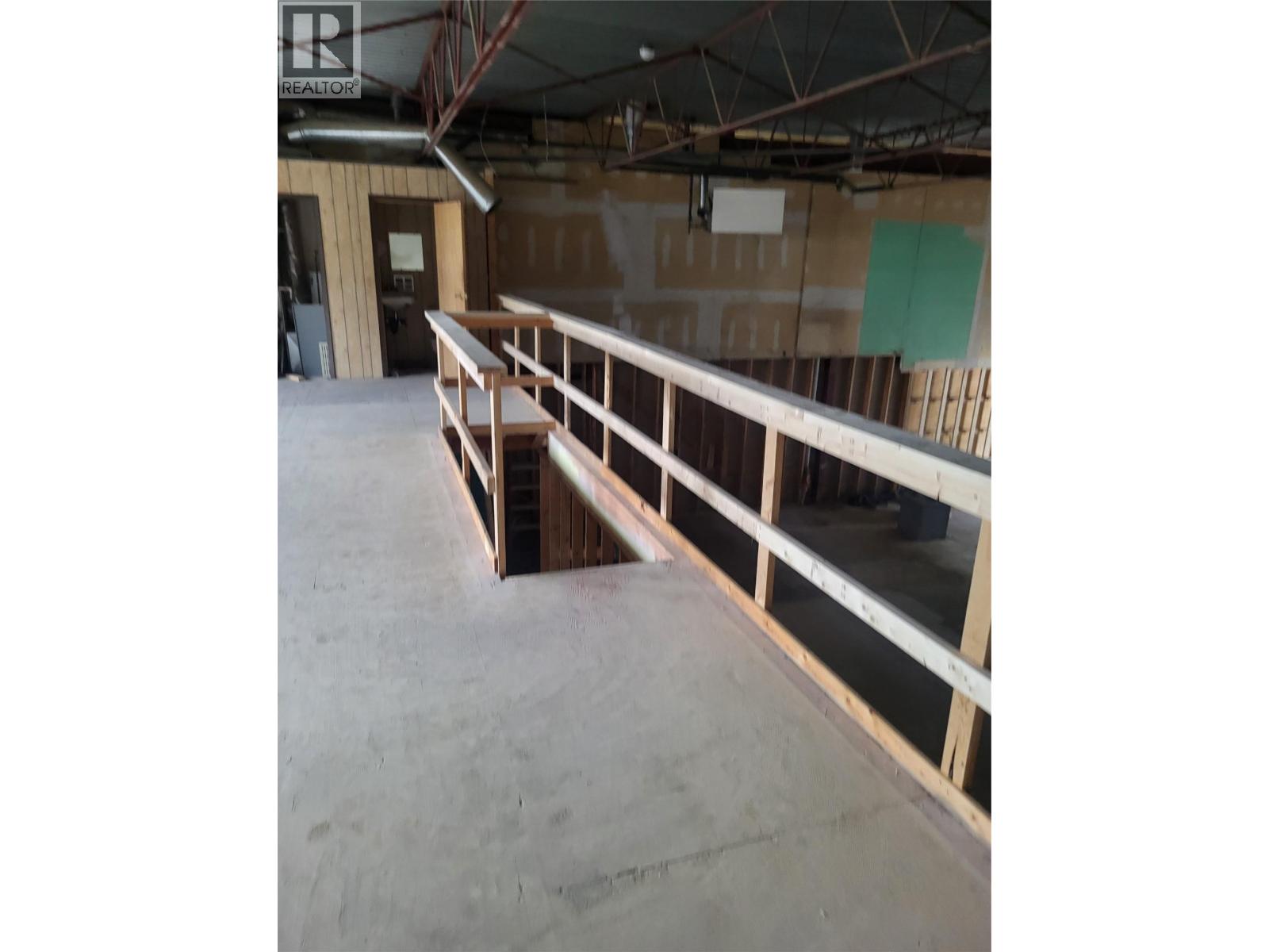 913 - 915 Laval Crescent, Kamloops, British Columbia  V2H 1T7 - Photo 15 - 10358113