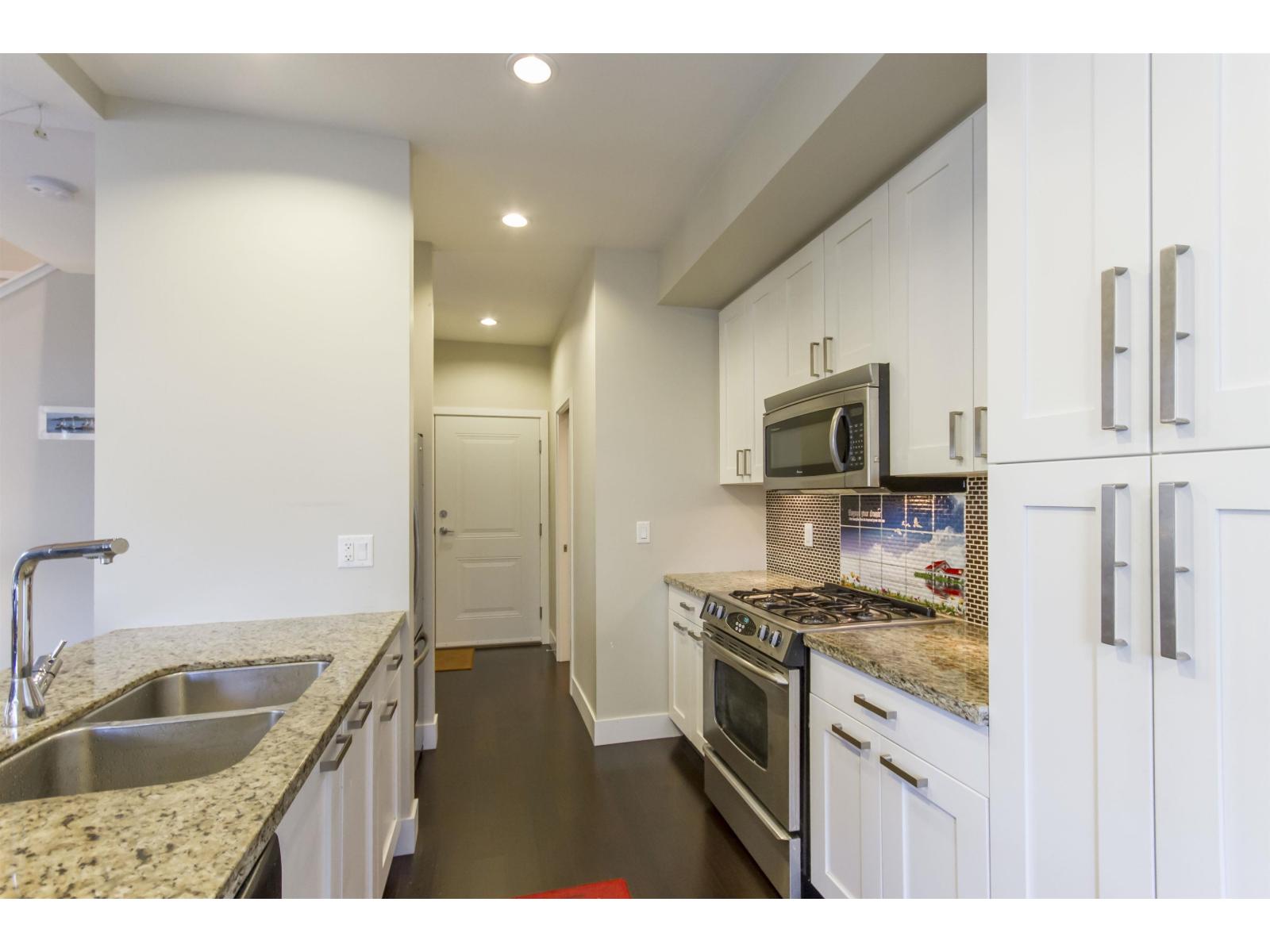 203 2501 161 A Street, Surrey, British Columbia  V3Z 7Y6 - Photo 5 - R3071343