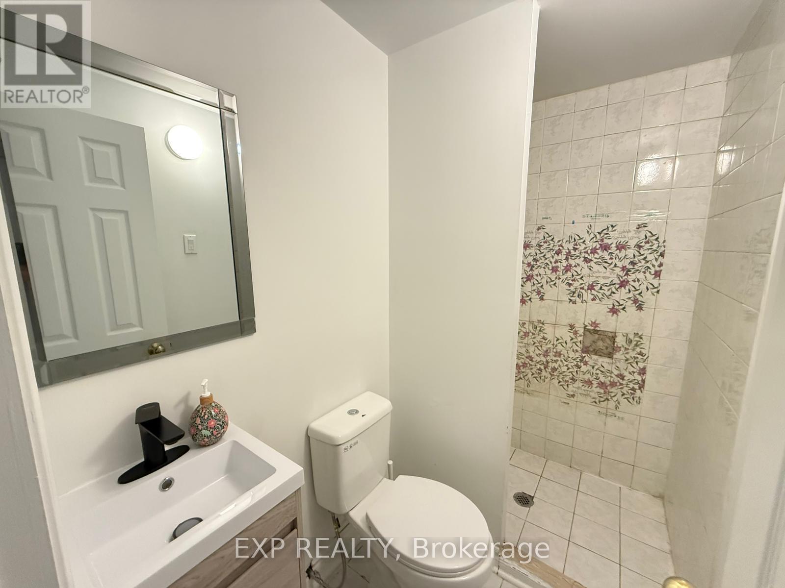 Main/lower - 48 Estate Garden Drive, Richmond Hill, Ontario  L4E 3V5 - Photo 13 - N12645544