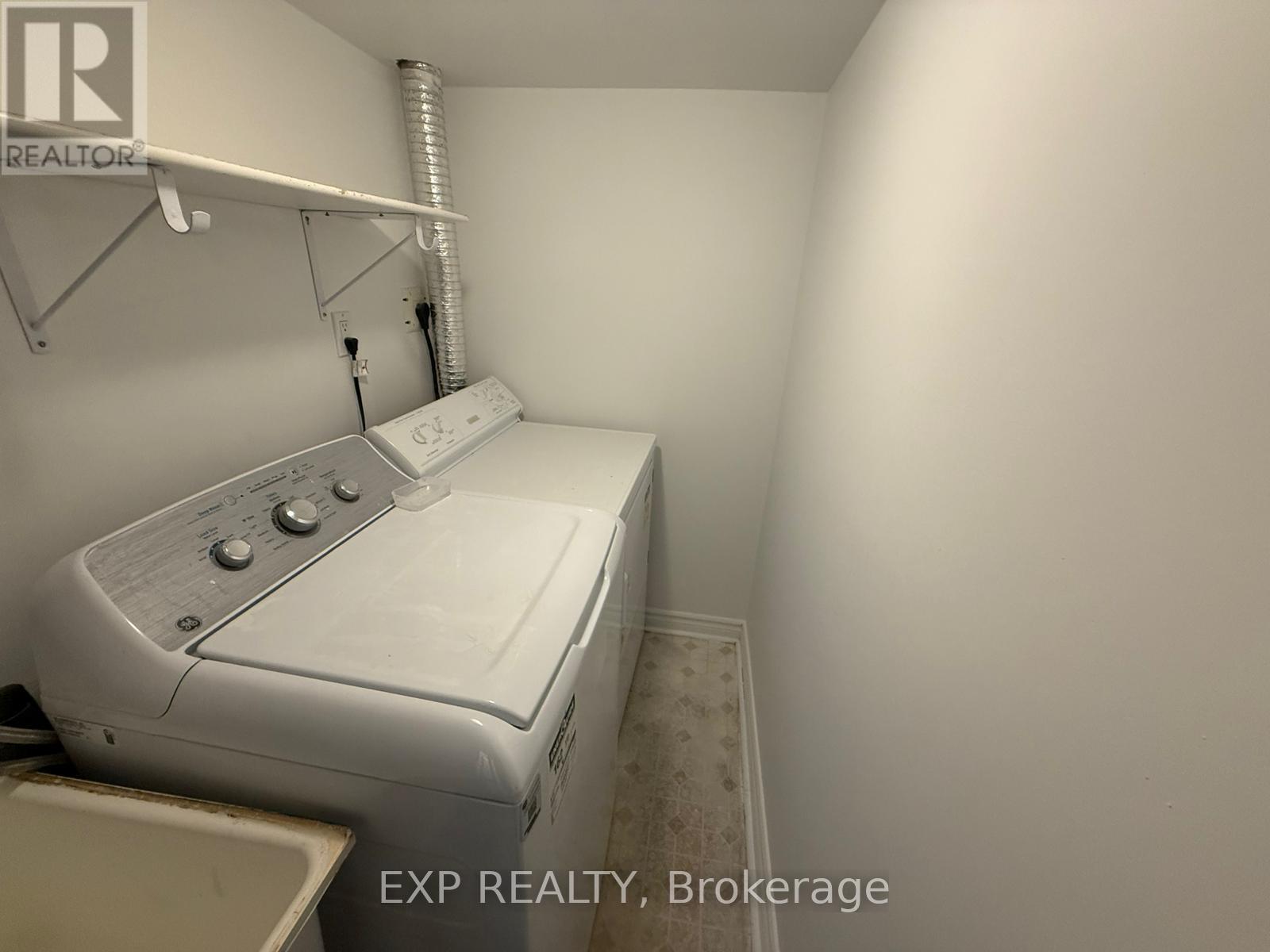 Main/lower - 48 Estate Garden Drive, Richmond Hill, Ontario  L4E 3V5 - Photo 16 - N12645544