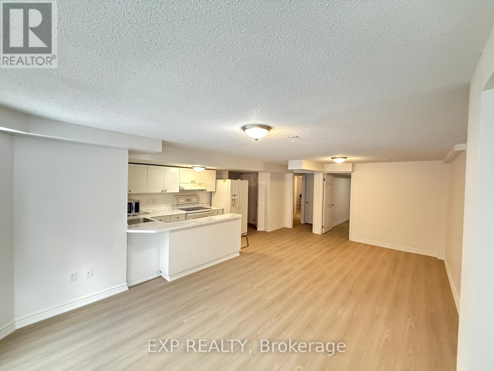 Main/lower - 48 Estate Garden Drive, Richmond Hill, Ontario  L4E 3V5 - Photo 2 - N12645544