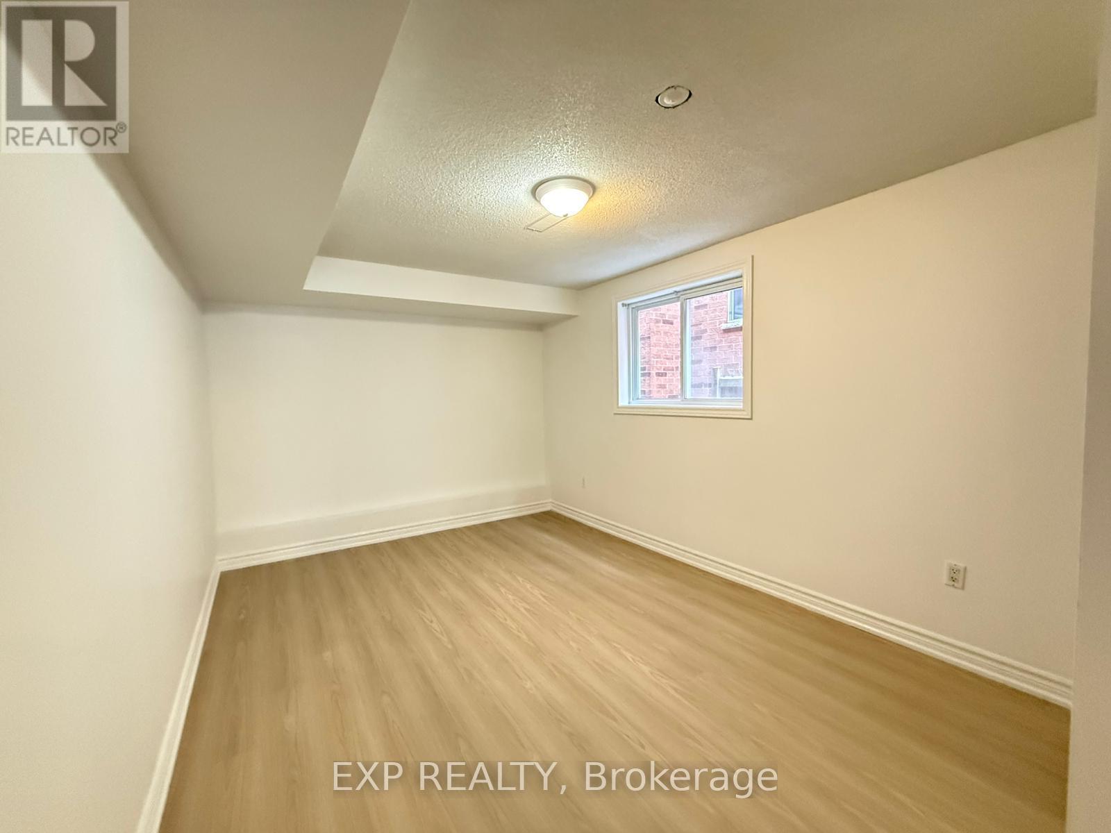 Main/lower - 48 Estate Garden Drive, Richmond Hill, Ontario  L4E 3V5 - Photo 7 - N12645544