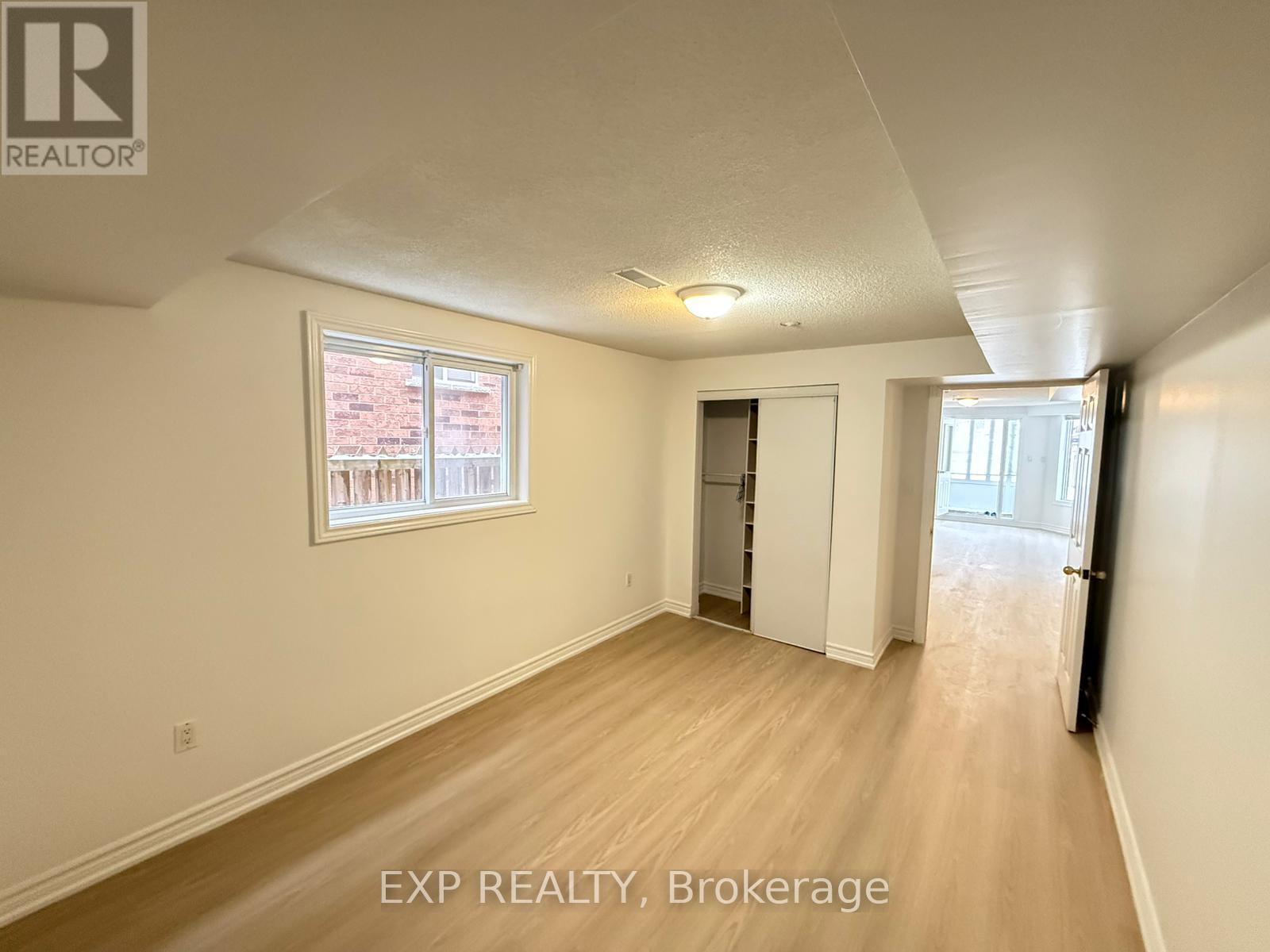 Main/lower - 48 Estate Garden Drive, Richmond Hill, Ontario  L4E 3V5 - Photo 8 - N12645544