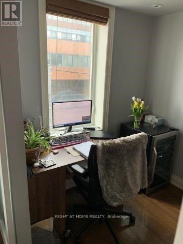 301 - 623 College Street, Toronto, Ontario  M6G 1B5 - Photo 3 - C12645548