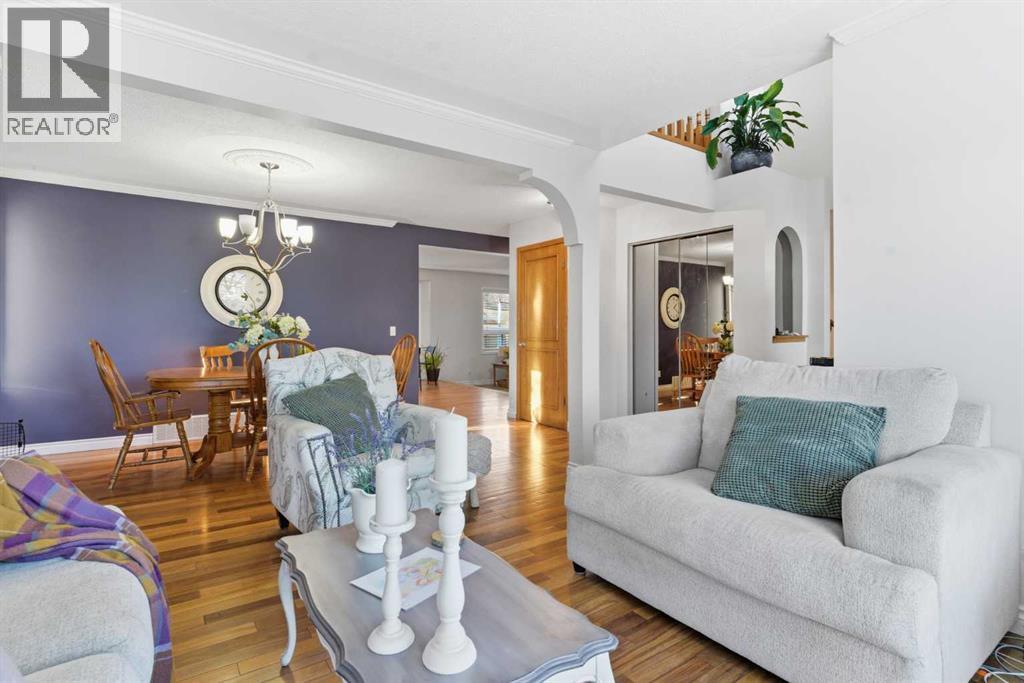 239 Sandpiper Place Nw, Calgary, Alberta  T3K 3V1 - Photo 6 - A2271461