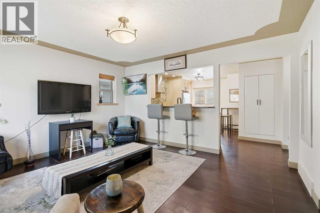 535 30 Avenue Nw, Calgary, Alberta  T2M 2N7 - Photo 7 - A2271547