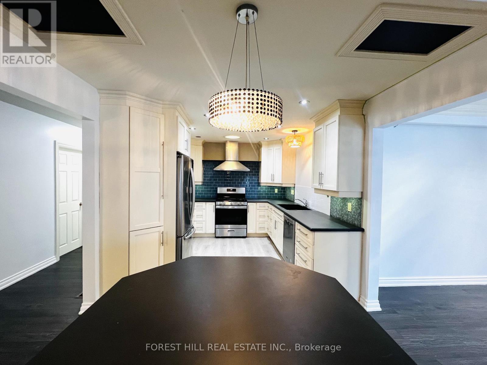 Main - 48 Steel Street, Barrie, Ontario  L4M 2E7 - Photo 11 - S12645570