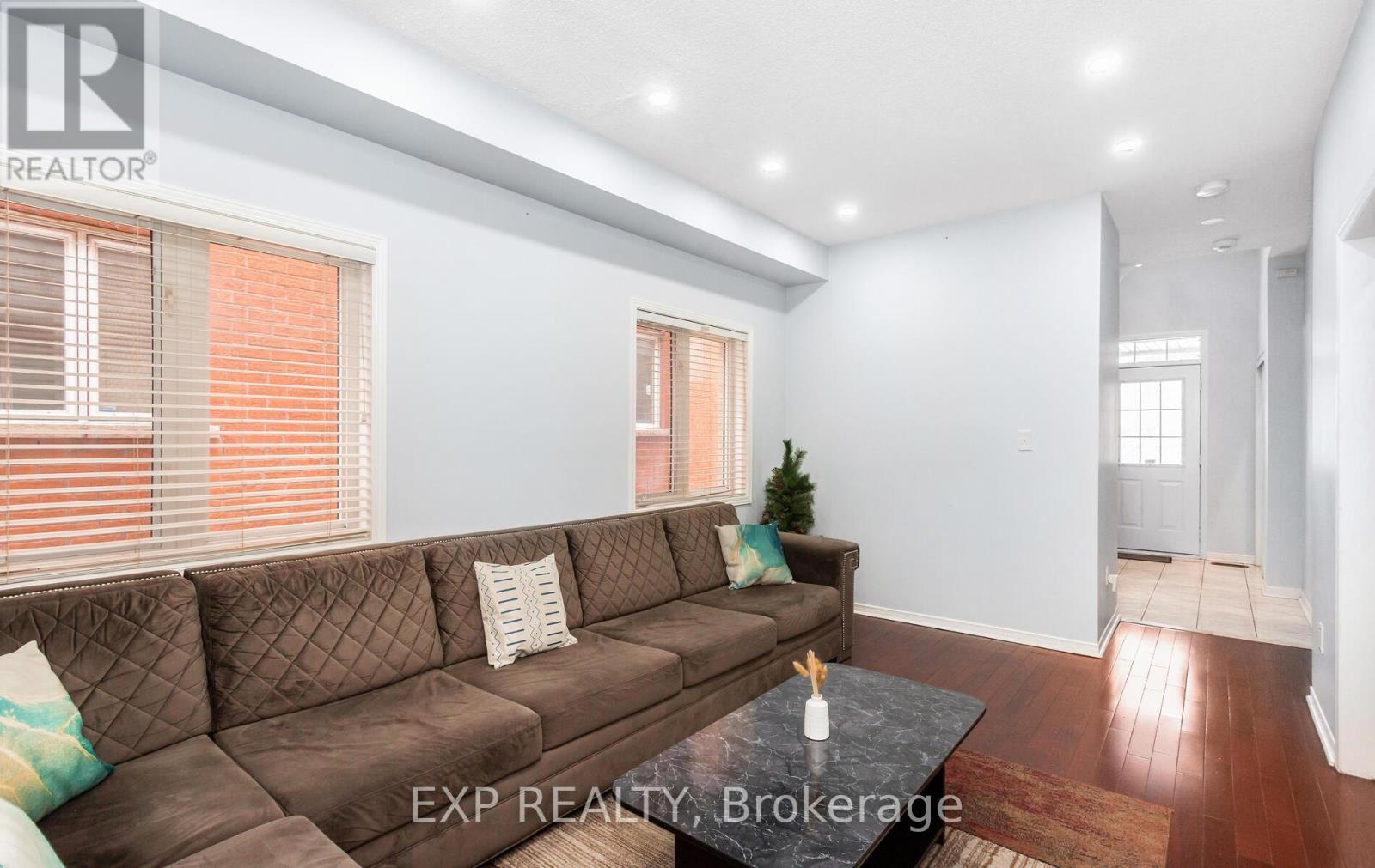 70 Grover Road, Brampton, Ontario  L6Y 5R3 - Photo 8 - W12645562