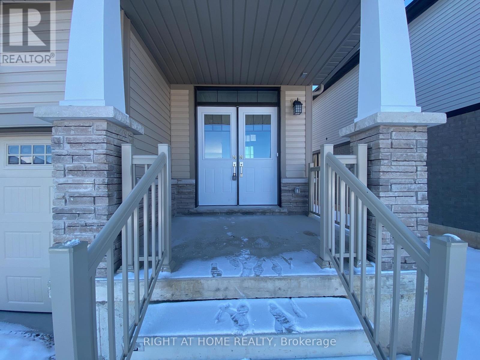 74 WITTEVEEN DRIVE, Brantford, Ontario