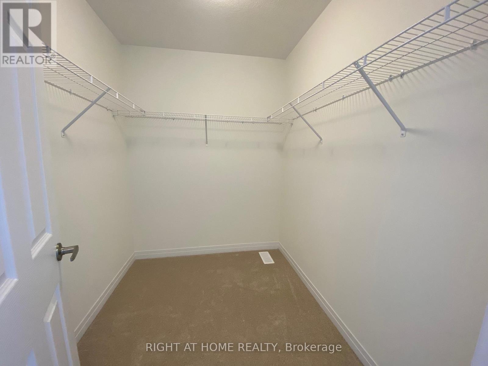 74 Witteveen Drive, Brantford, Ontario  N3T 0S3 - Photo 15 - X12645566