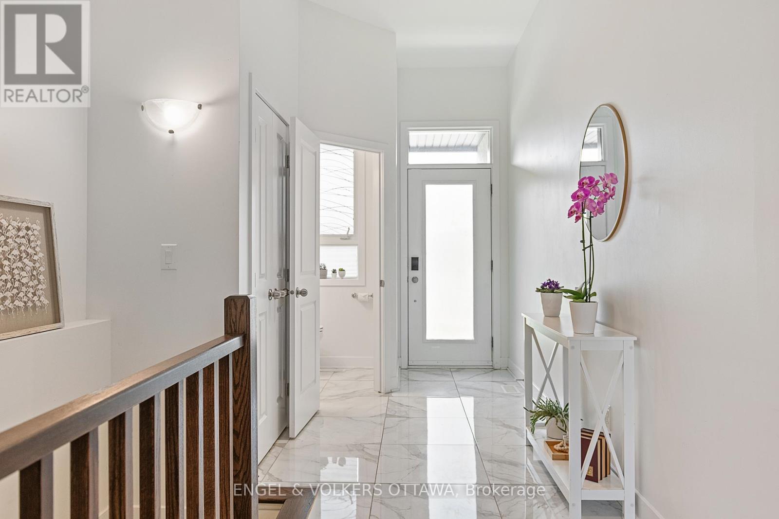 430 Markdale Terrace, Ottawa, Ontario  K4M 0E2 - Photo 2 - X12645580