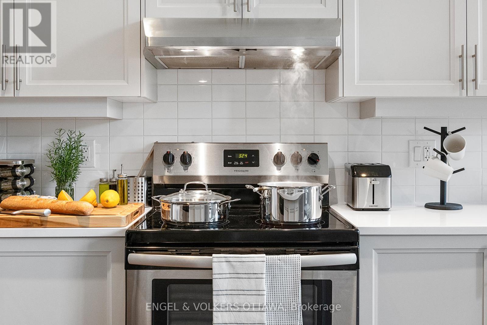 430 Markdale Terrace, Ottawa, Ontario  K4M 0E2 - Photo 5 - X12645580