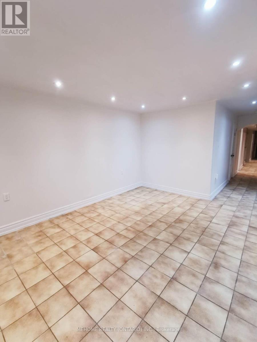 Ground - 66 Micmac Crescent, Toronto, Ontario  M2H 2K2 - Photo 4 - C12645572