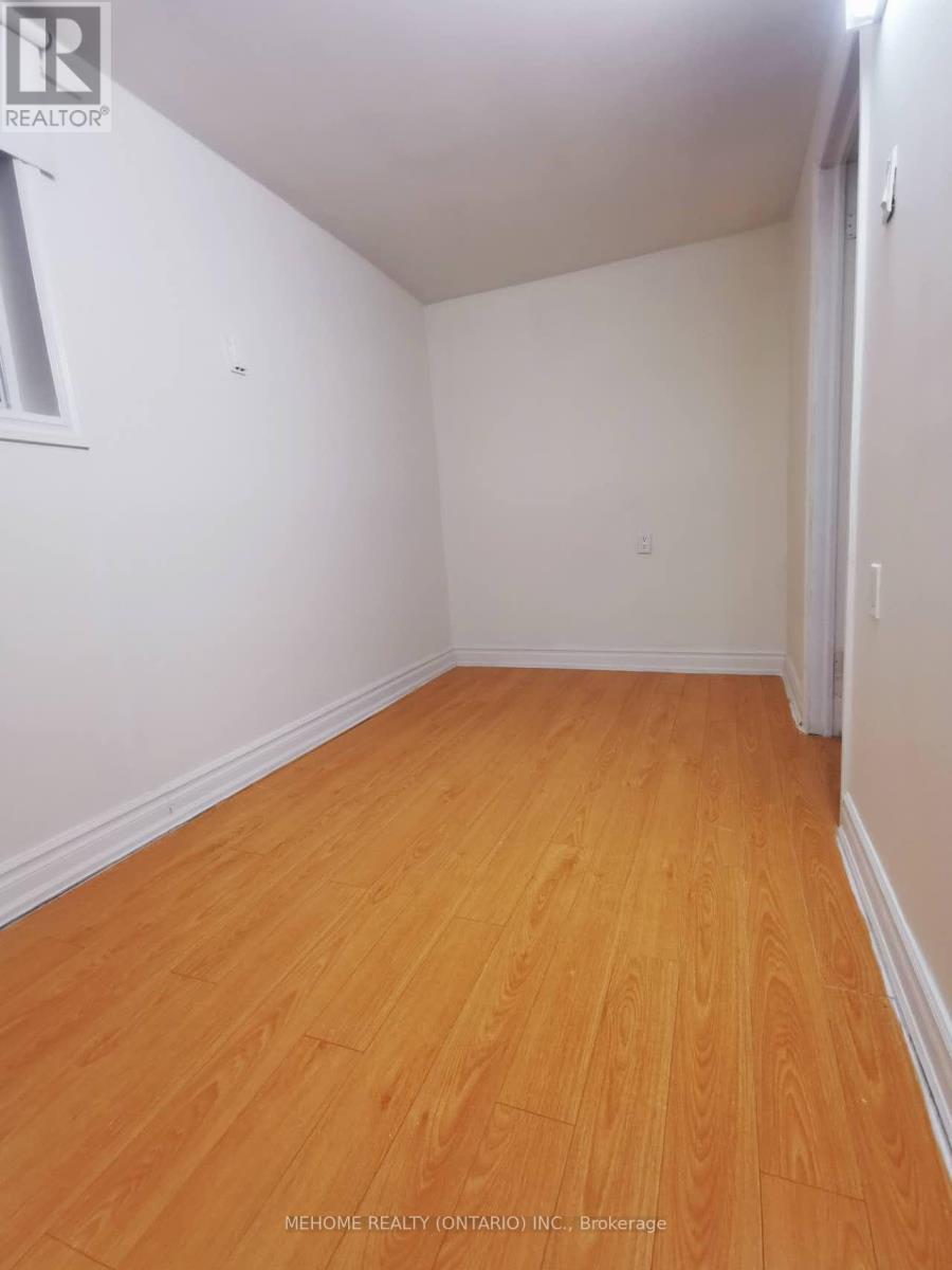 Ground - 66 Micmac Crescent, Toronto, Ontario  M2H 2K2 - Photo 5 - C12645572