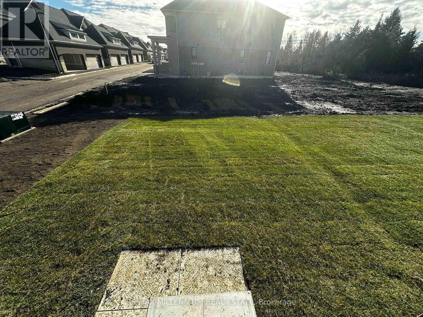 103 Watts Mews, Kawartha Lakes, Ontario  K9V 5V4 - Photo 10 - X12645582