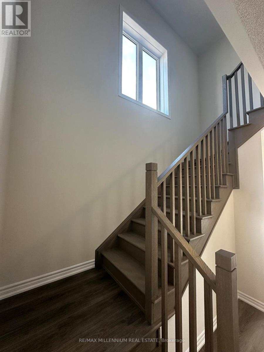 103 Watts Mews, Kawartha Lakes, Ontario  K9V 5V4 - Photo 5 - X12645582