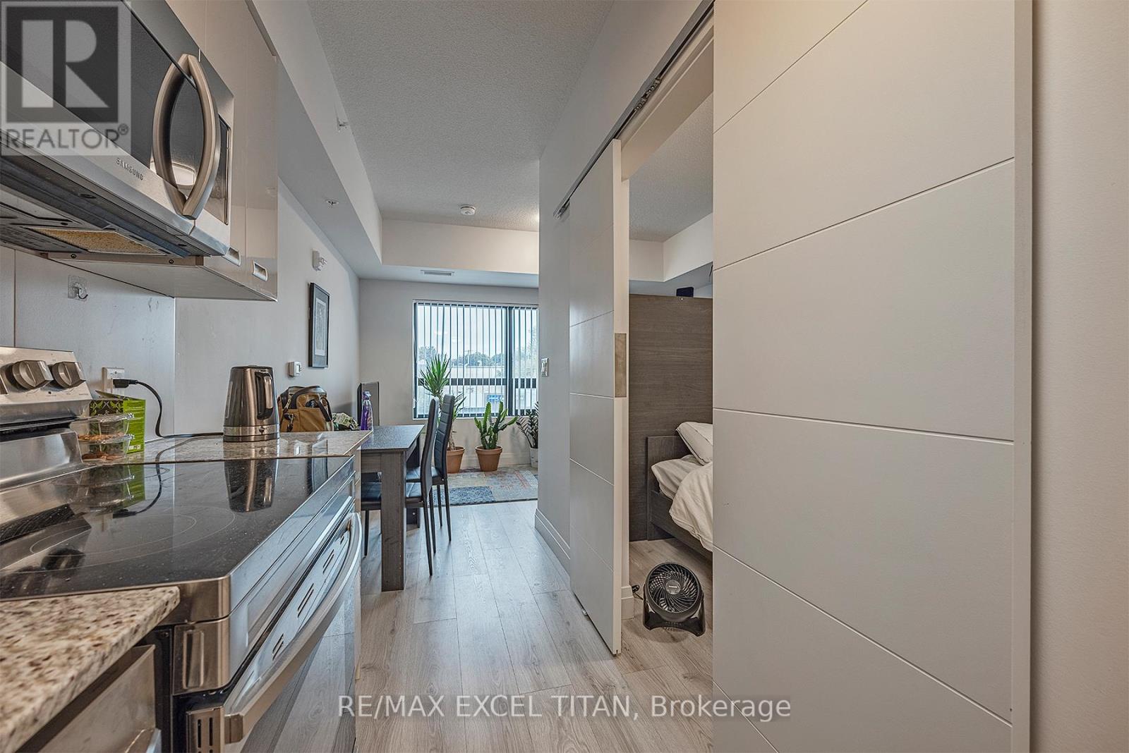 227 - 652 Princess Street, Kingston, Ontario  K7L 1E5 - Photo 10 - X12645584