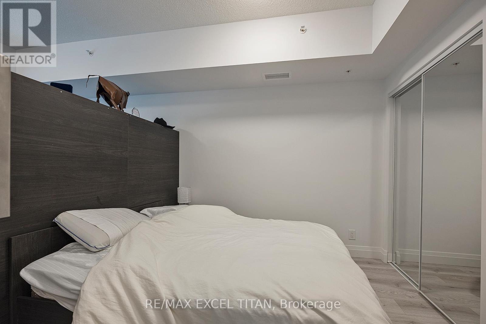 227 - 652 Princess Street, Kingston, Ontario  K7L 1E5 - Photo 11 - X12645584