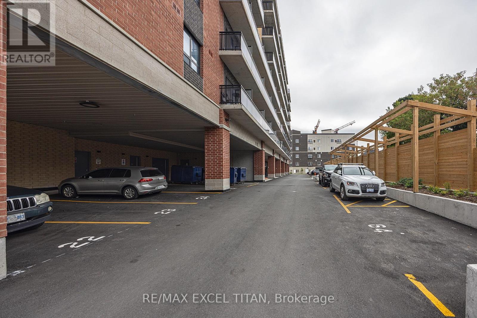 227 - 652 Princess Street, Kingston, Ontario  K7L 1E5 - Photo 2 - X12645584