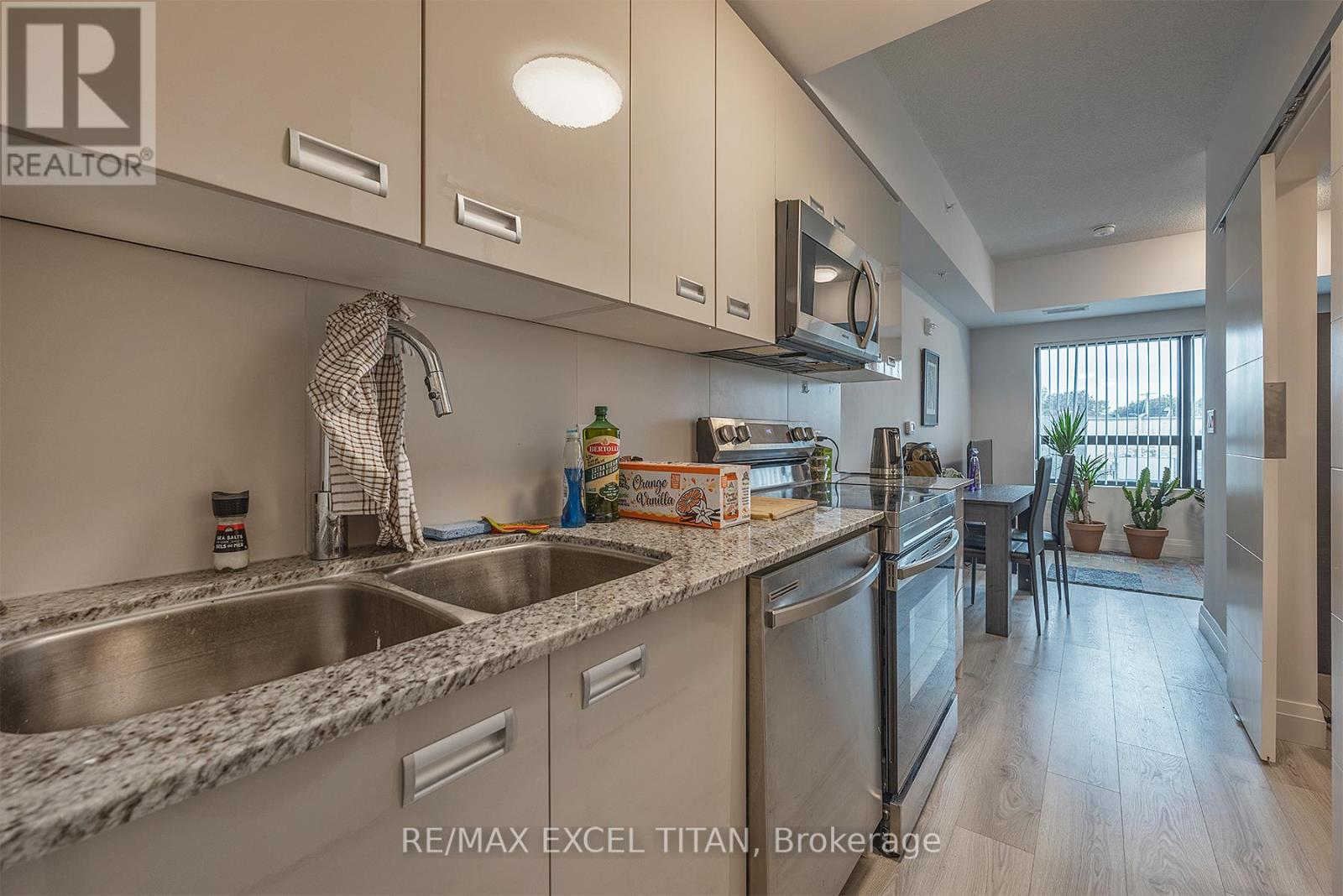 227 - 652 Princess Street, Kingston, Ontario  K7L 1E5 - Photo 9 - X12645584