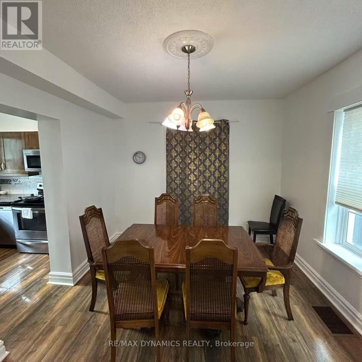 5463 Palmer Avenue, Niagara Falls, Ontario  L2E 3V2 - Photo 12 - X12433990