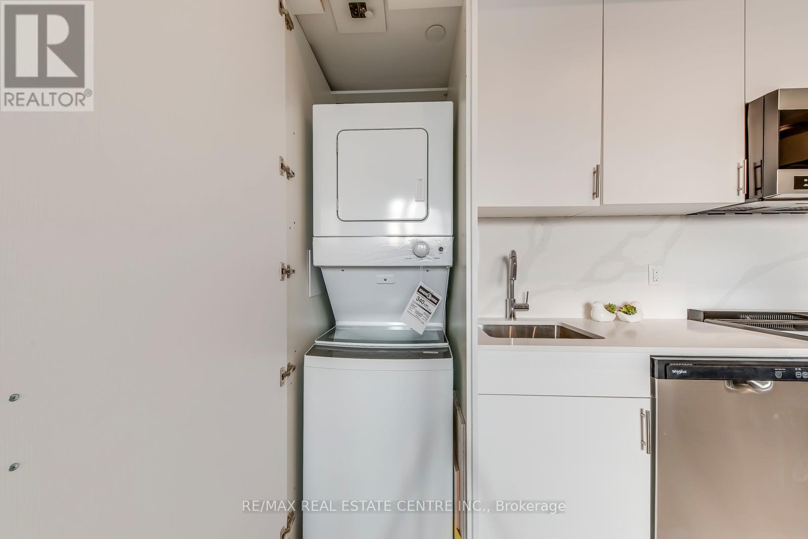 217 - 412 Silver Maple Road, Oakville, Ontario  L6H 7X8 - Photo 32 - W12612054