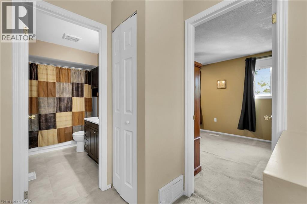 2005 Canning Court, Burlington, Ontario  L7P 3S5 - Photo 20 - 40766683