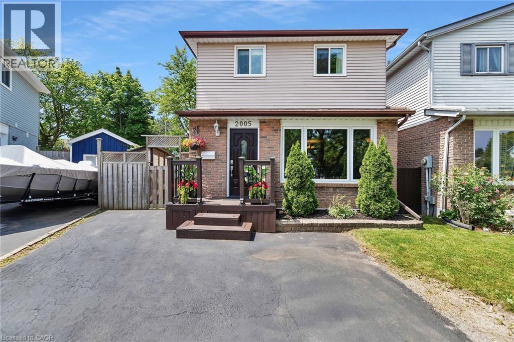 2005 Canning Court, Burlington, Ontario  L7P 3S5 - Photo 4 - 40766683