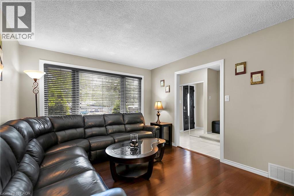 2005 Canning Court, Burlington, Ontario  L7P 3S5 - Photo 8 - 40766683