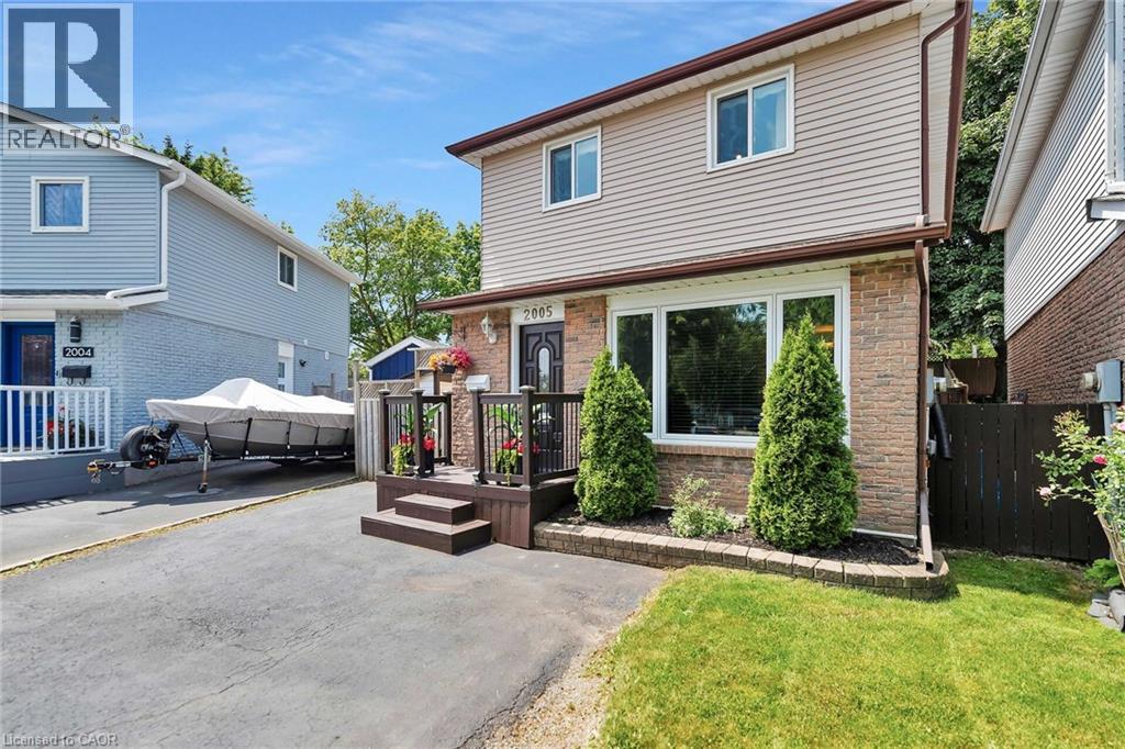 2005 Canning Court, Burlington, Ontario  L7P 3S5 - Photo 3 - 40766683