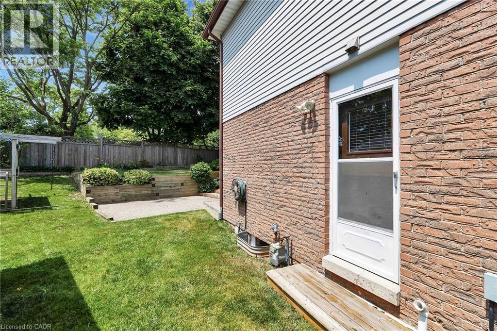 2005 Canning Court, Burlington, Ontario  L7P 3S5 - Photo 33 - 40766683