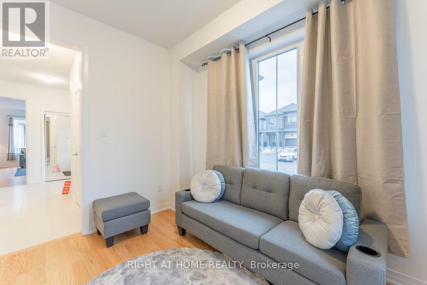 120 Velvet Way, Thorold, Ontario  L2V 0B8 - Photo 21 - X12645588